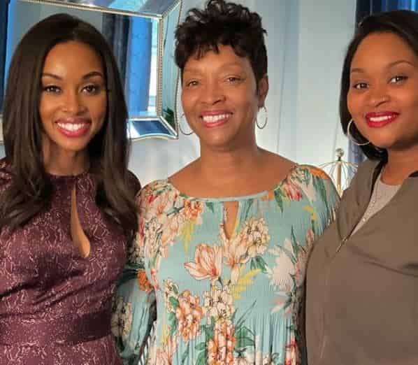Jazmin Bailey having a good time with her beloved mother, Mrs. Bailey and her twin sister, Aerica Bailey. Is she married or she is single up until now? Who is her husband?